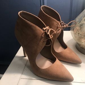 Aldo Nude Lace Pumps